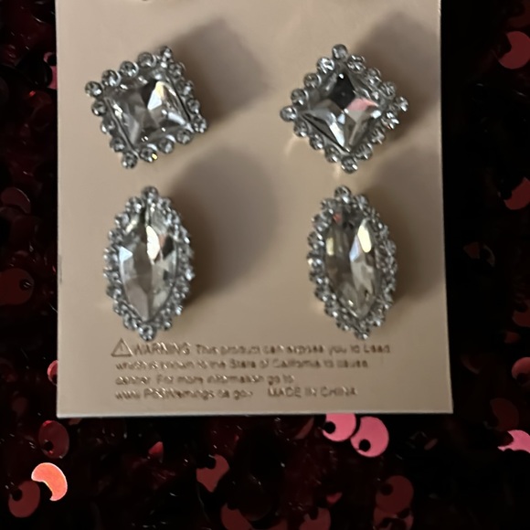 Brand new rhinestone statement studs! 💋🌹❤️ Set of 3 different shapes - Picture 3 of 3